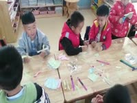 幼儿园教学案例小班艺术活动《有趣的飞机》六班 张晓宁